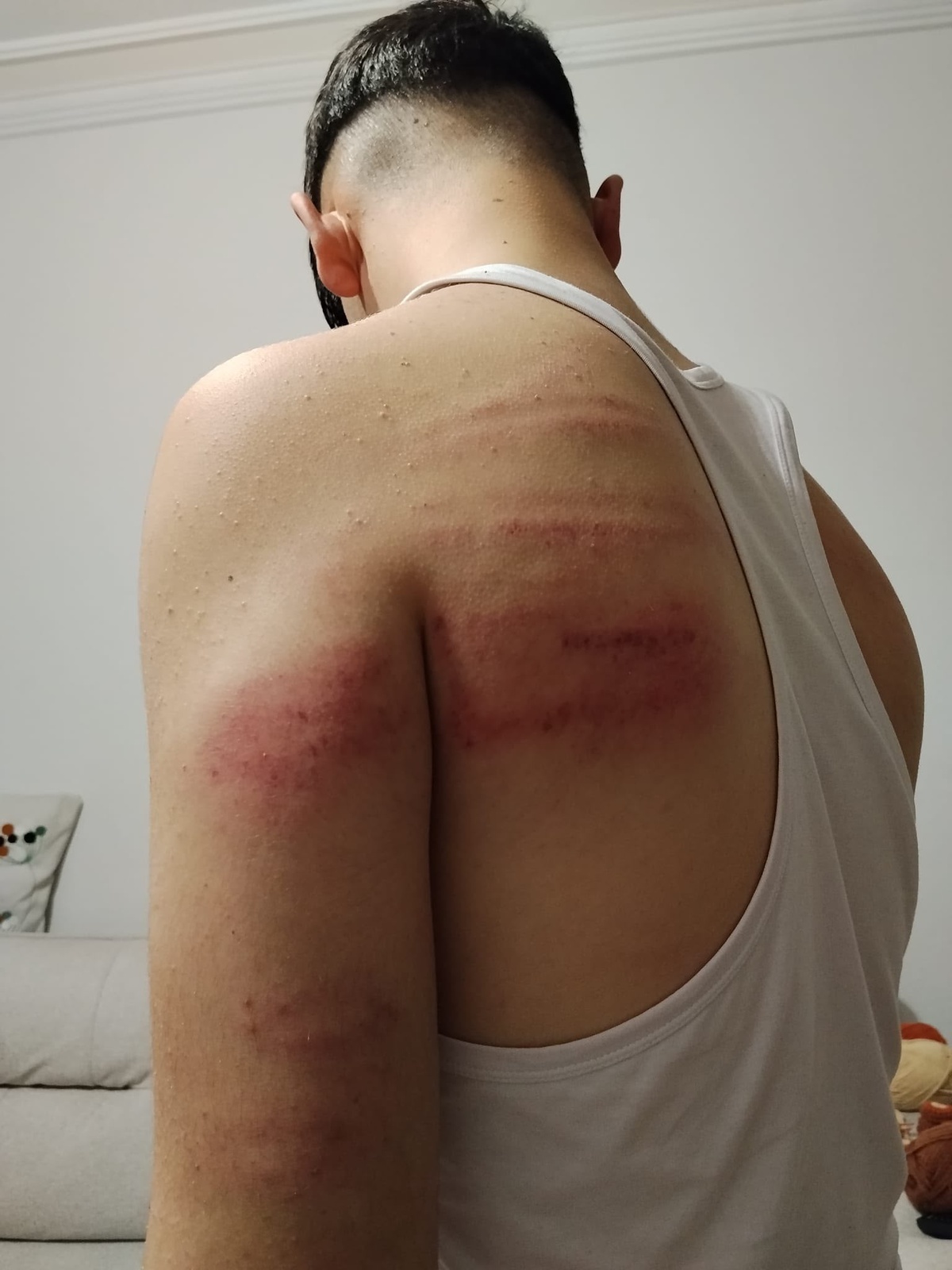 Niğde'de 2 çırağına şiddet uyguladığı iddia edilen berber adli kontrolle serbest kaldı