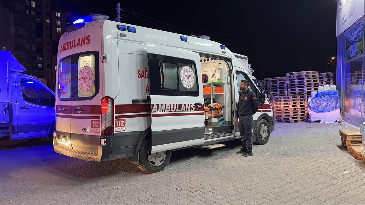 Niğde'de 9. kattaki yangında dumandan etkilenen 5 kişi hastaneye kaldırıldı