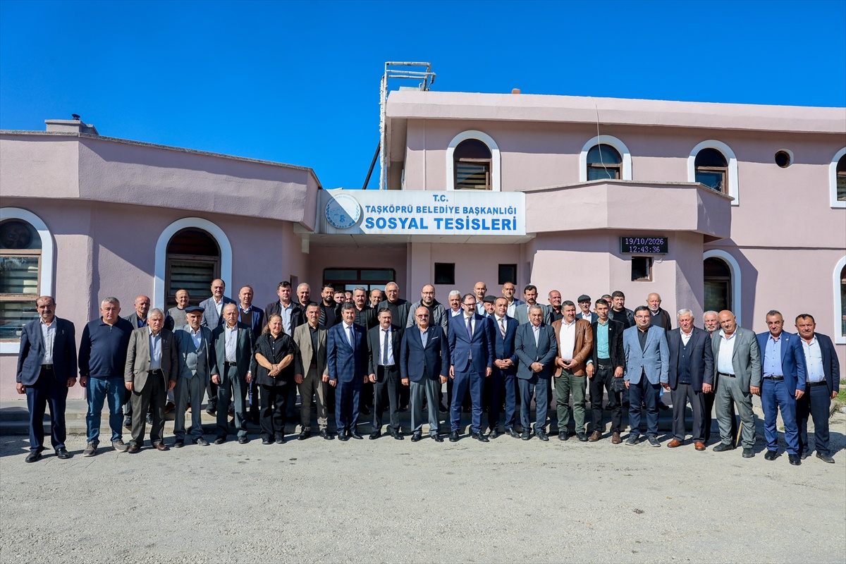 Taşköprü'de 19 Ekim Muhtarlar Günü yemeğinde protokol ve muhtarlar buluştu