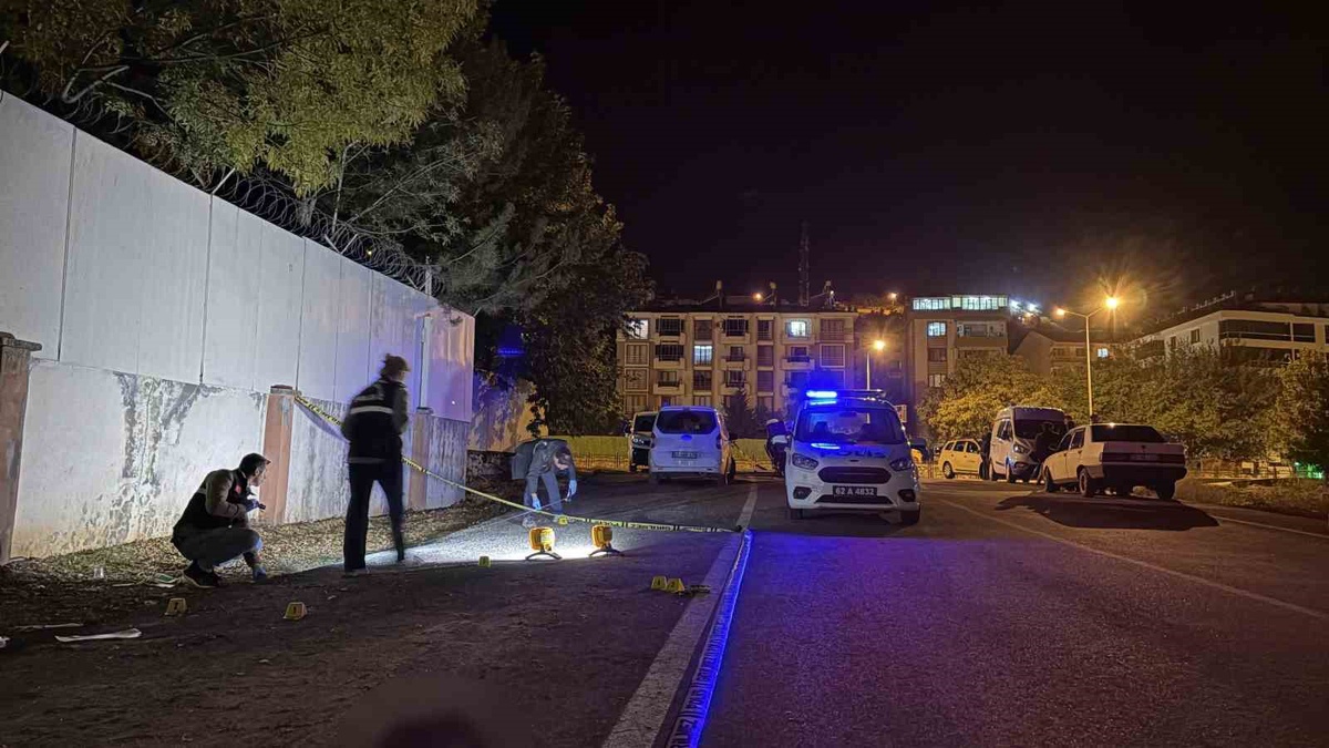Tunceli'de alacak-verecek tartışması silahlı kavgaya dönüştü, 1 kişi yaralandı