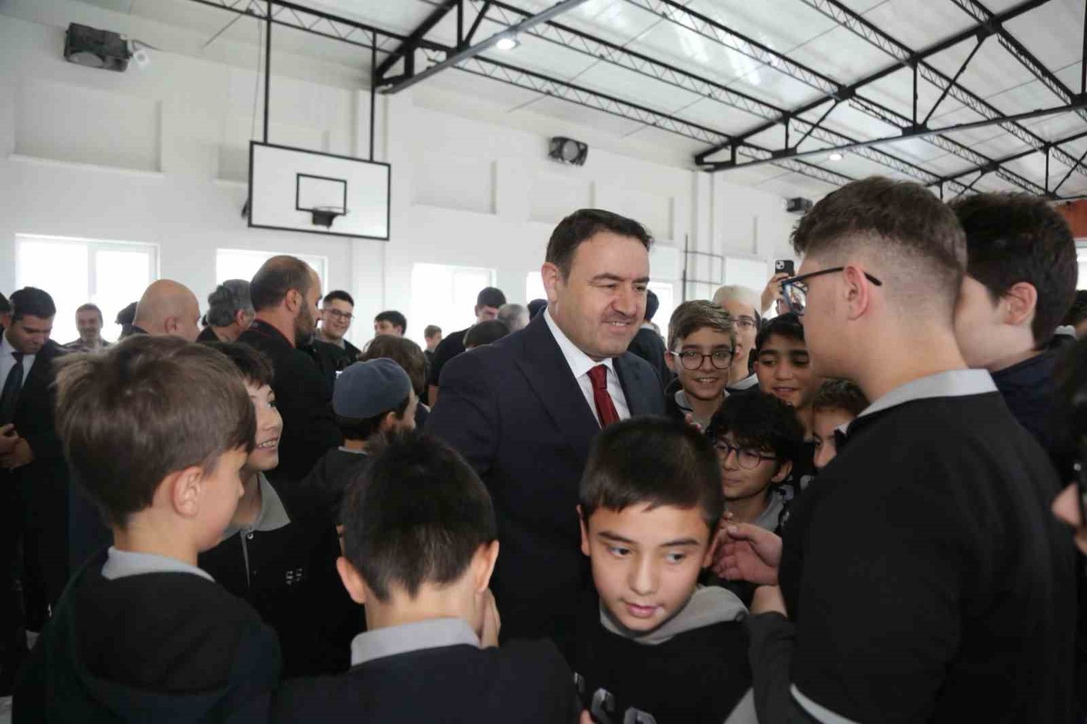 Vali Musa Işın, imam hatip lisesi öğrencileriyle buluştu