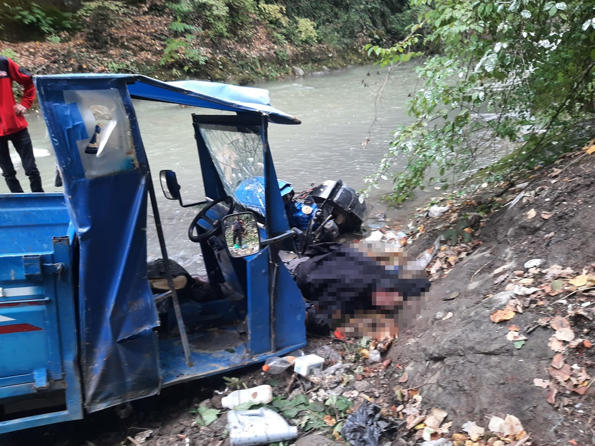 Zonguldak Ereğli'de patpatıyla dere yatağına yuvarlanan 79 yaşındaki sürücü öldü