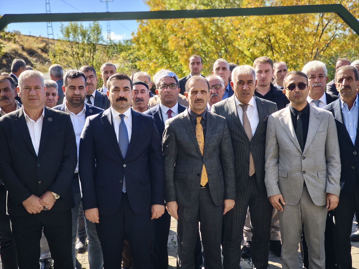Bingöl'de 34 yıl önce PKK'lı teröristlerce katledilen 19 kişi anıldı