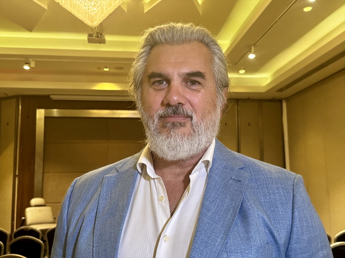 Dr. Stasinopoulos, ani yüz asimetrisinde inme riskine karşı hastaneye gitmeyi önerdi