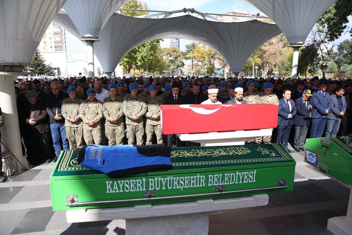 Erciyes'te düşen dağcı, Hulusi Akar Camisi'ndeki törenle toprağa verildi