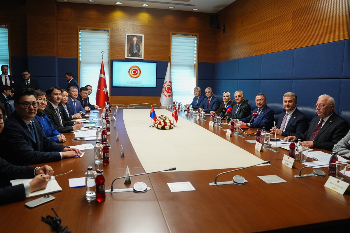 Fuat Oktay, Moğolistan heyetini kabul etti, 100 milyon dolarlık ticarete dikkat çekti