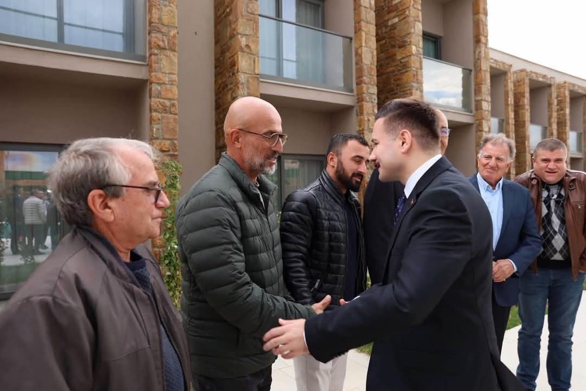 Gökçeada Kaymakamı Acar, Muhtarlar Günü'nde muhtarlarla kahvaltıda buluştu