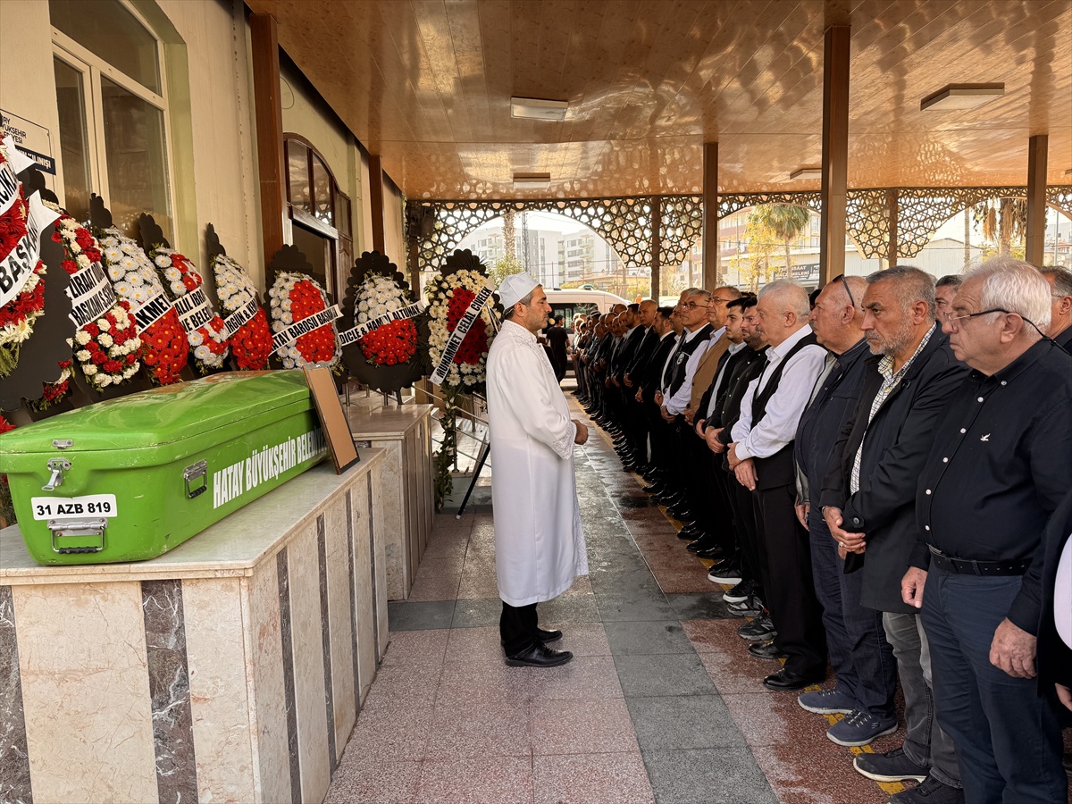 Kalp rahatsızlığı sonucu 62 yaşında ölen Antakya Ziraat Odası Başkanı toprağa verildi