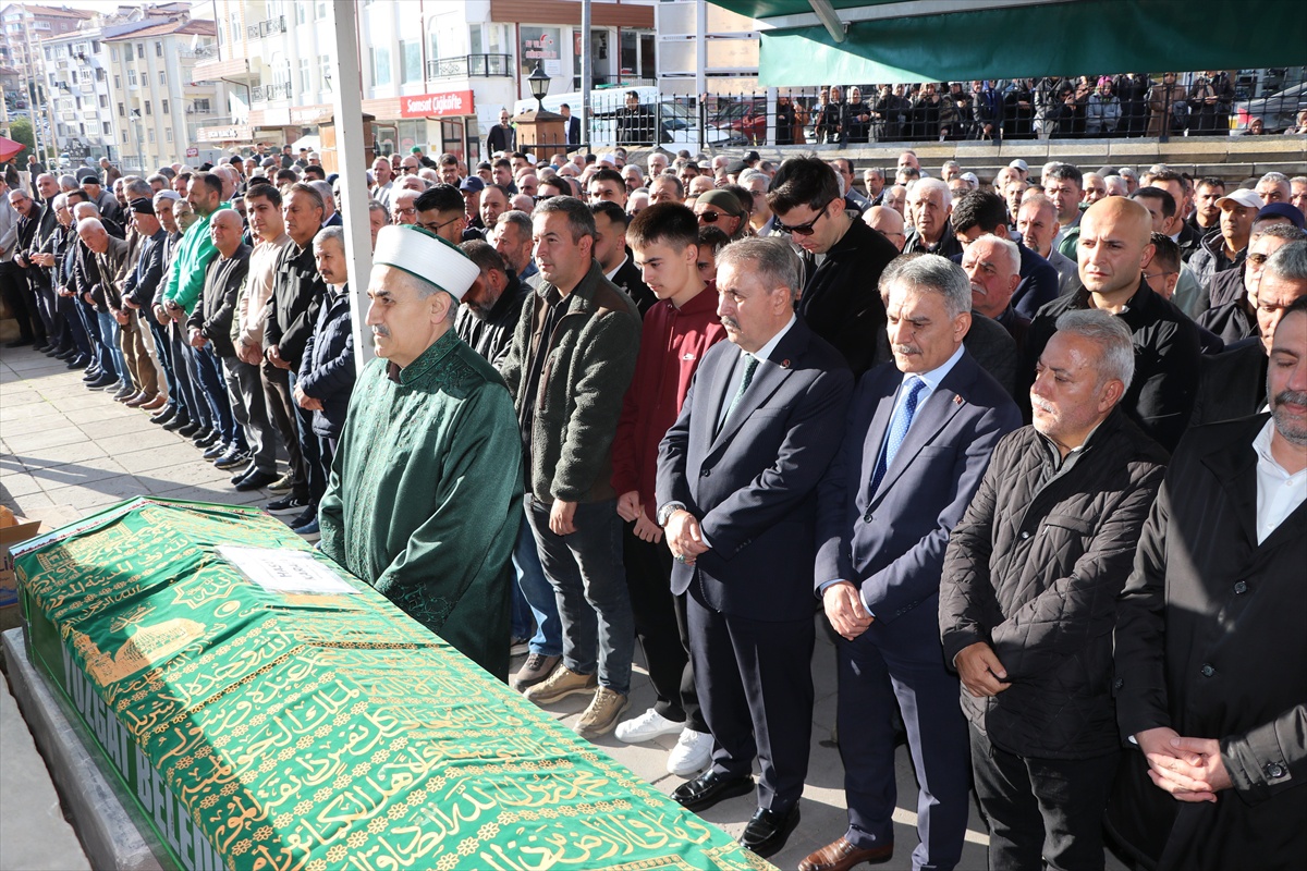 Kanser tedavisi gören iş insanı Hasan Karaca (61), Yozgat'ta toprağa verildi