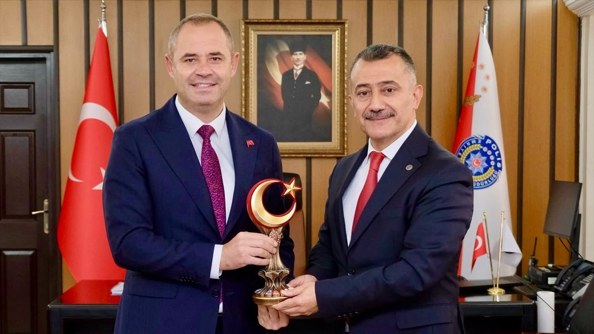 Kırklareli Belediye Başkanı Bulut, yeni Emniyet Müdürü Çakır'a başarı diledi