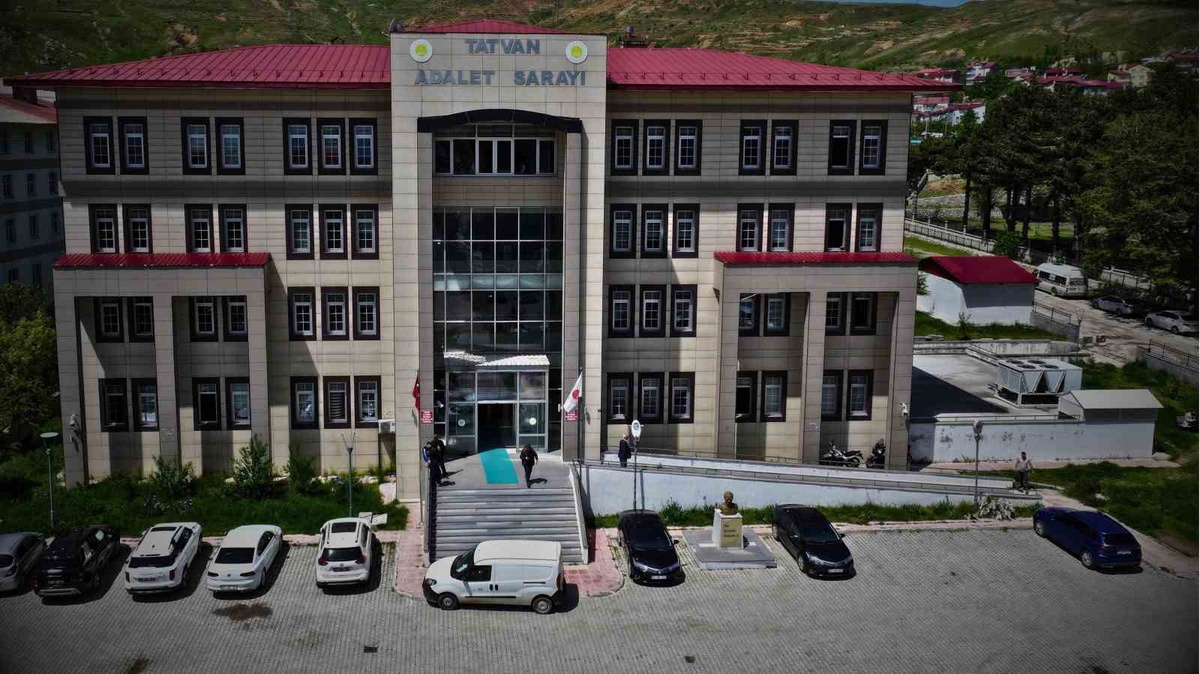 Tatvan'da asılsız iddia paylaşan sayfa yöneticisi hakkında gözaltı kararı verildi