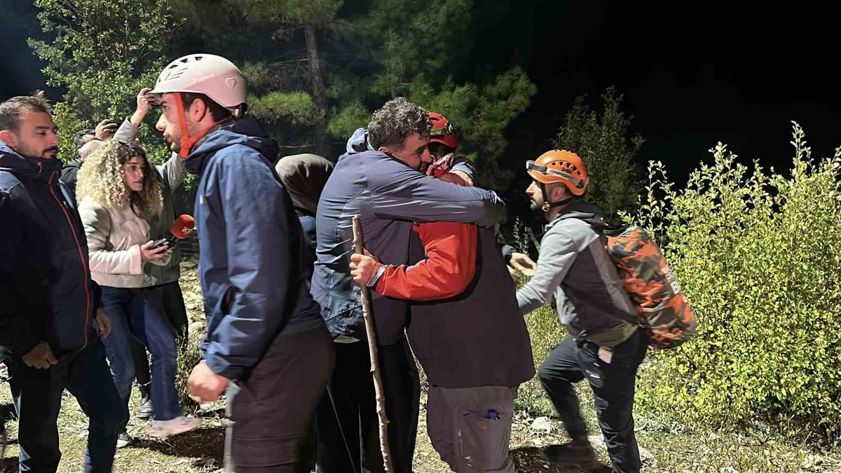 Yazılı Kanyon'da mahsur kalan İHH gönüllüleri 30 saatte kurtarıldı, 1 gönüllü öldü