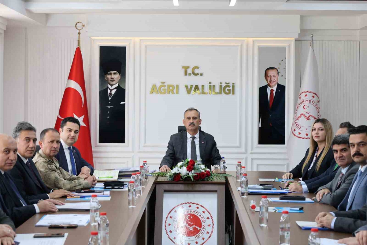 Ağrı'da İl Eğitim Güvenliği Kurulu, Vali Bozkurt başkanlığında 2. kez toplandı