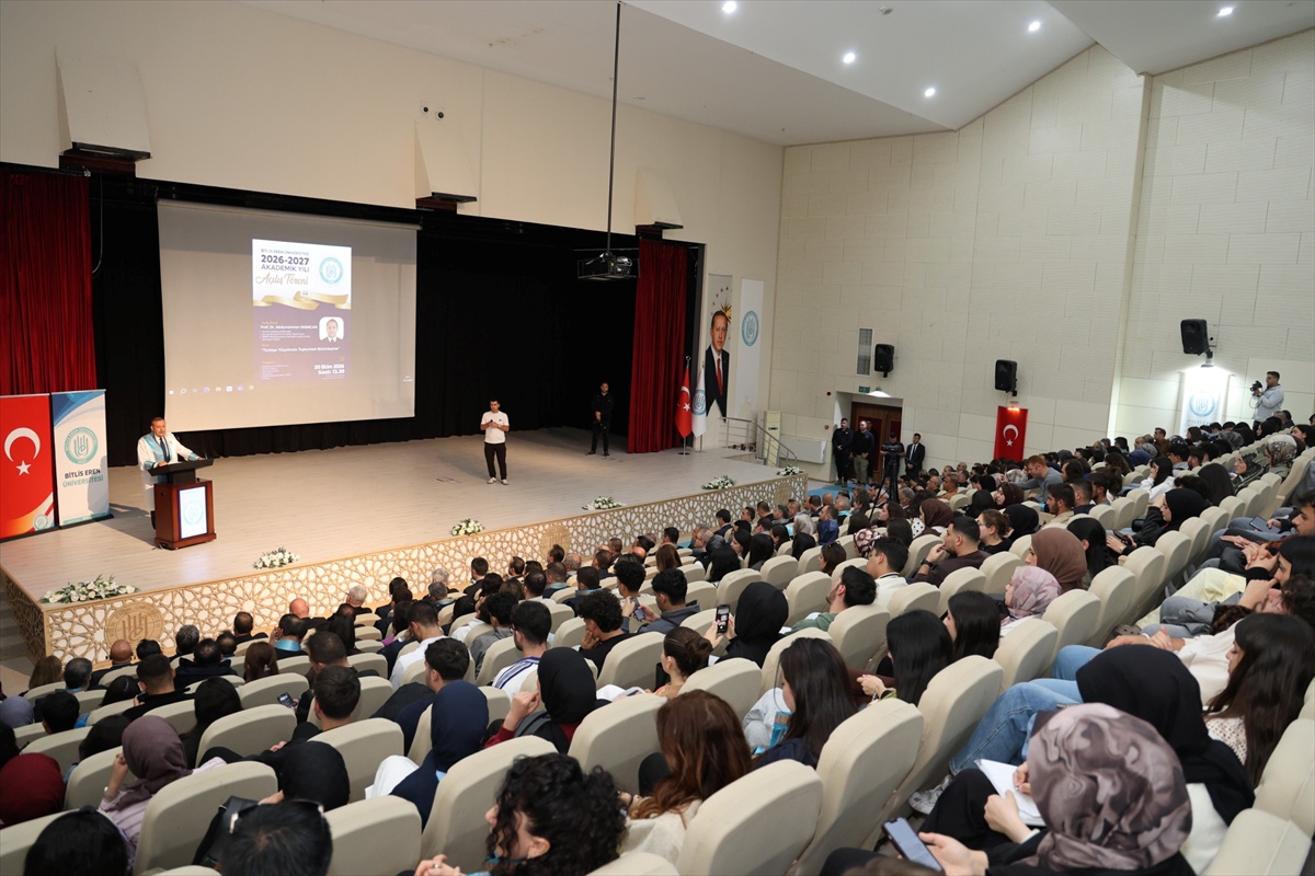 BEÜ'de 2026-2027 akademik yılı törenle başladı, 15 bini aşkın öğrenci eğitim görüyor