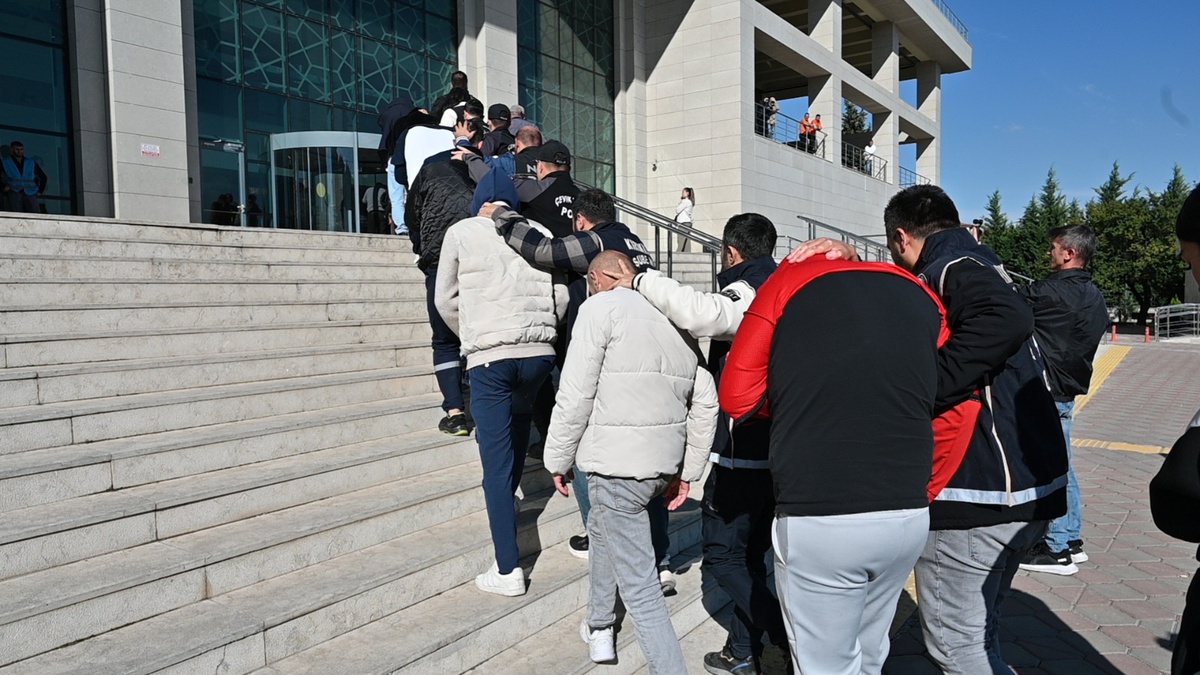 Kırıkkale'de uyuşturucu ve fuhuş operasyonunda 23 şüpheliden 2'si tutuklandı