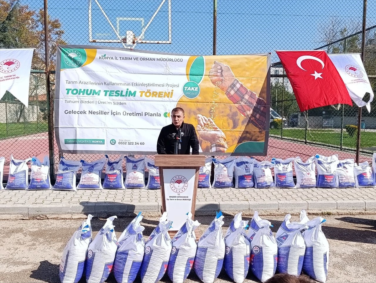 Konya Beyşehir'de mercimek üreticilerine 30 ton tohum dağıtıldı