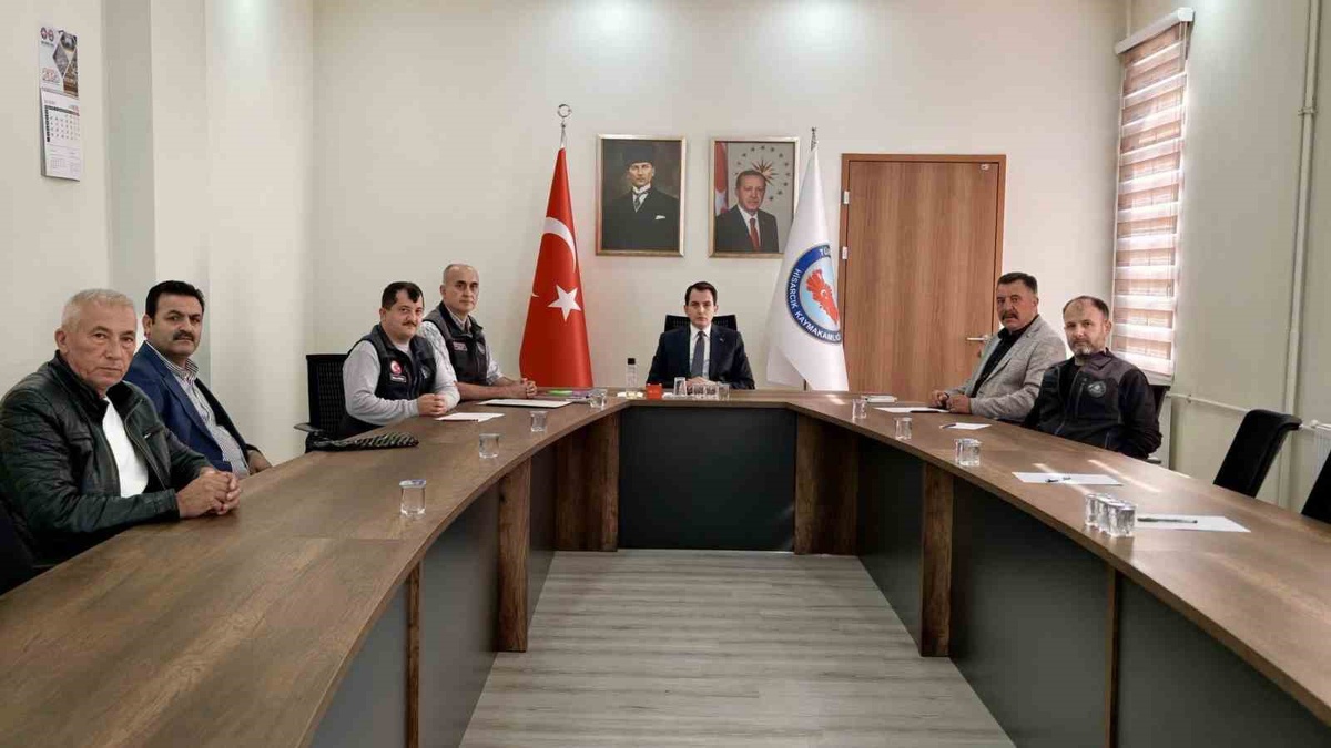 Kütahya Hisarcık'ta Kutlubeyler Köyü'nün içme suyu sondaj ihalesi yapıldı
