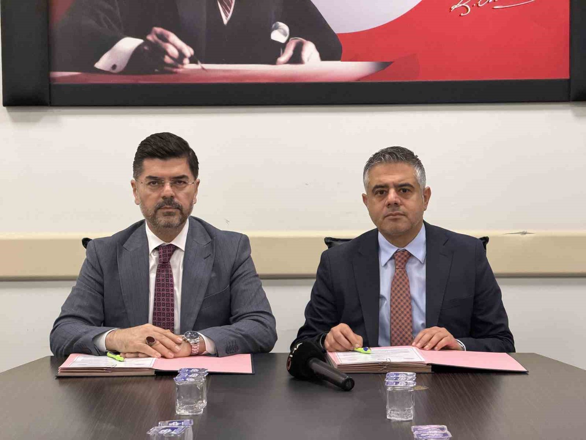 Mardin'de Aile ve Sağlık müdürlükleri koruyucu aileler için protokol imzaladı