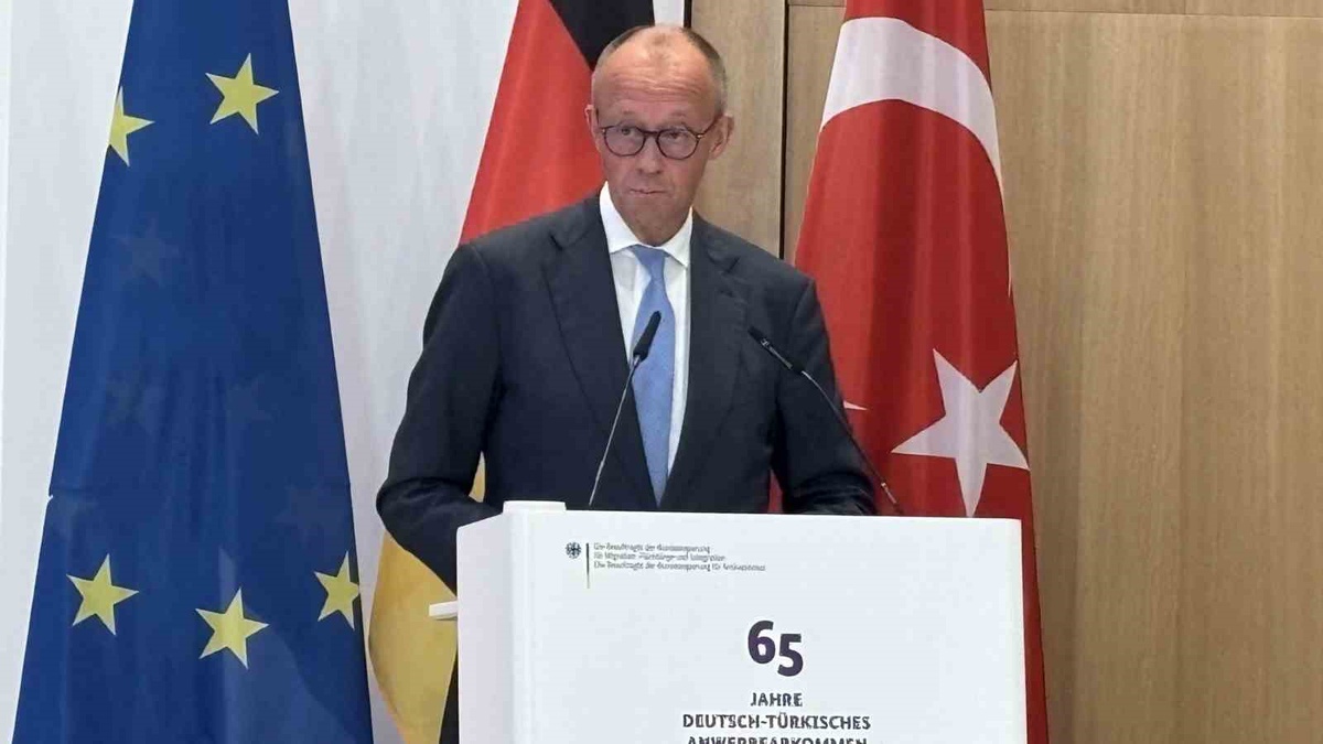 Almanya Başbakanı Merz'den Türklere övgü: Refahımızın altyapısını onlar oluşturdu