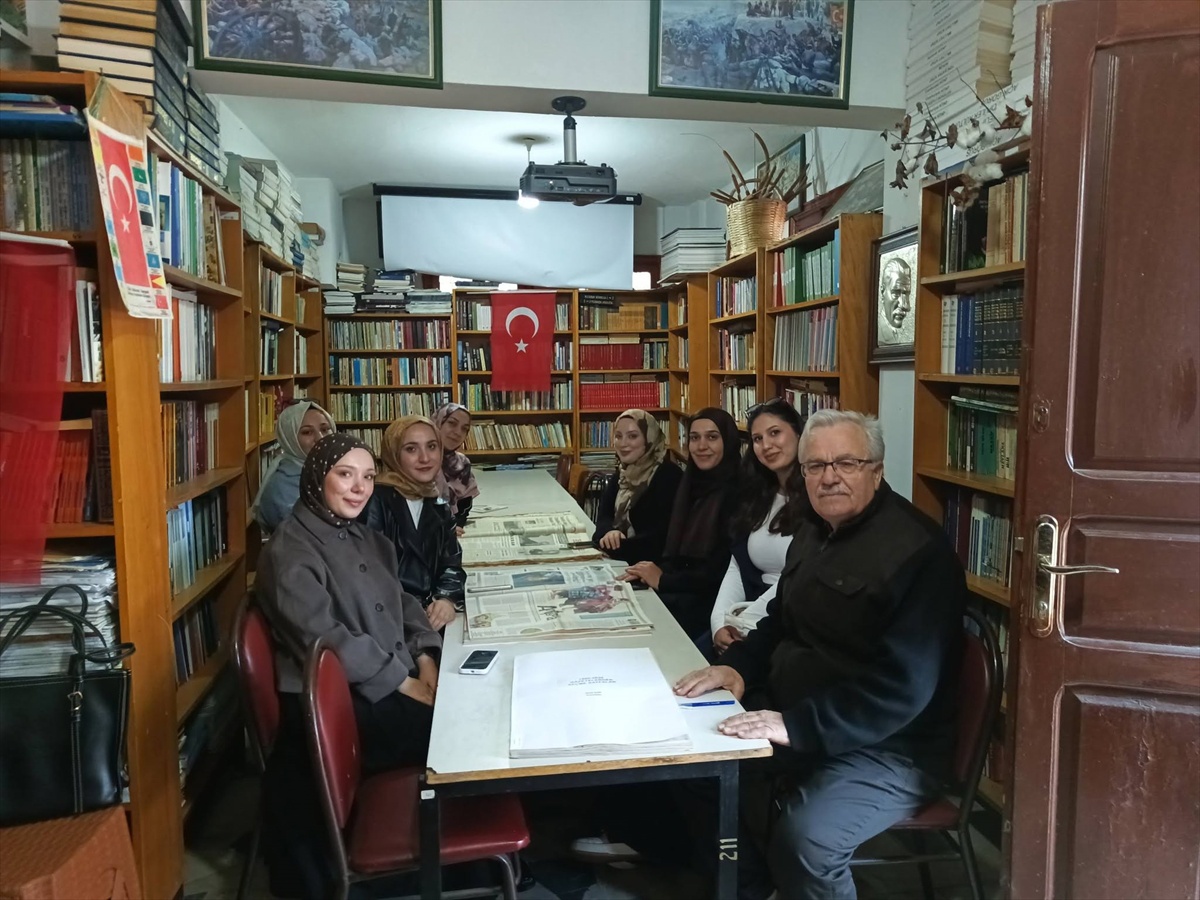Namık Kemal Üniversitesi öğrencileri Tekirdağ'da Namık Kemal Evi'ni ziyaret etti
