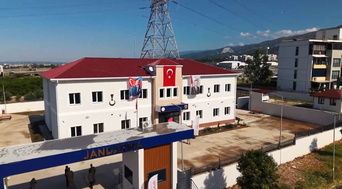Payas'ta yeni jandarma karakolu binası hizmete alındı, Vali Masatlı bilgi aldı