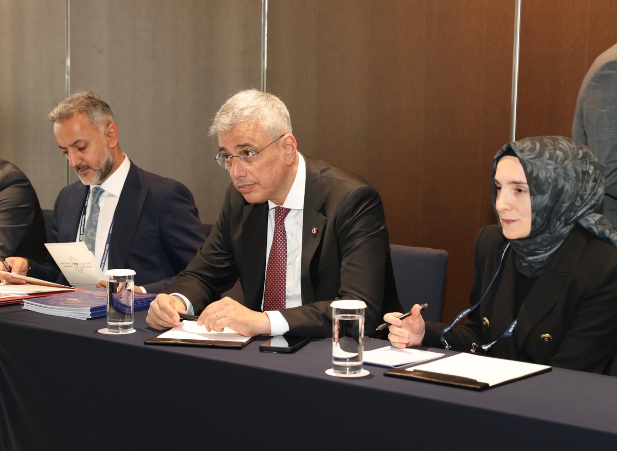 Sağlık Bakanı Memişoğlu, Seul'de Katar Halk Sağlığı Bakanı Al Mahmud ile görüştü
