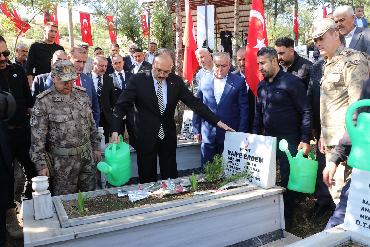 Siirt Derince'de 22 şehit anıldı