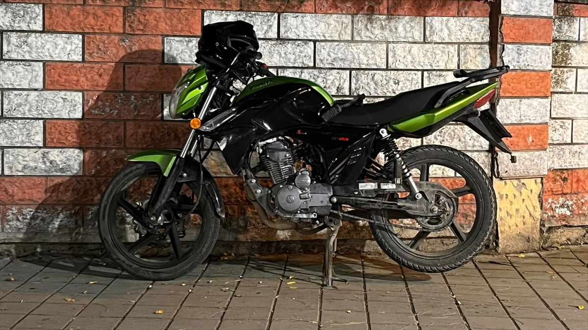 Sinop Türkeli'de devrilen motosikletin sürücüsü yaralanarak hastaneye kaldırıldı
