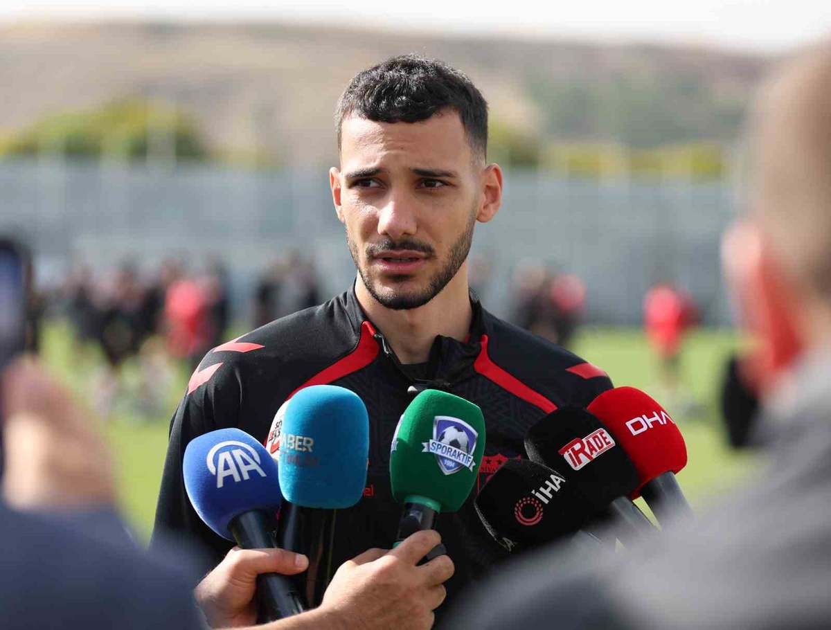 Sivassporlu Kamil Fidan, Süper Lig'e dönmek istediklerini söyledi