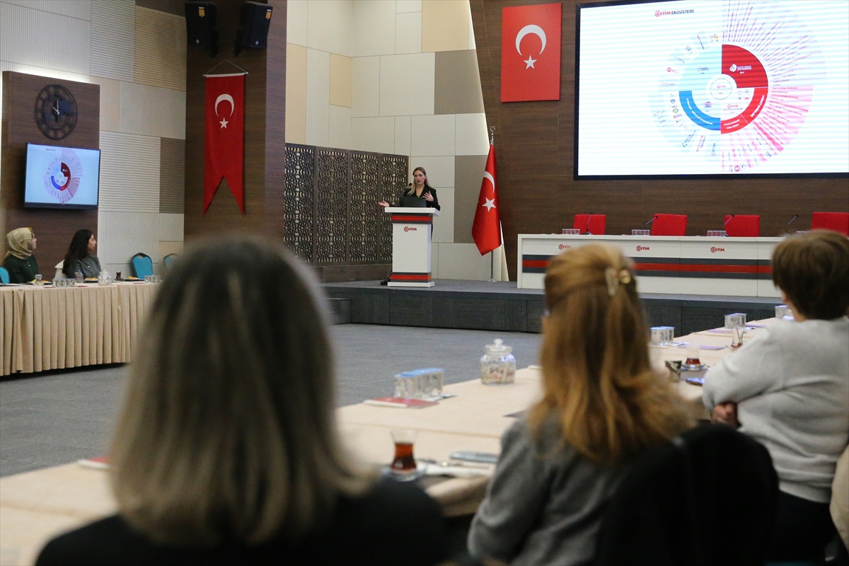 Ağız ve diş hekimleri, yerli medikal üreticilerin tesislerini üçüncü buluşmada gezdi