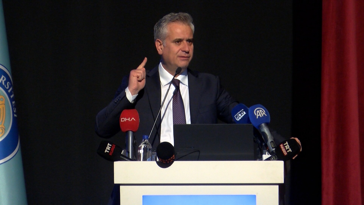 AK Parti'li Yalçın, barış ve huzur olduğunda en çok Diyarbakır'ın kazanacağını söyledi