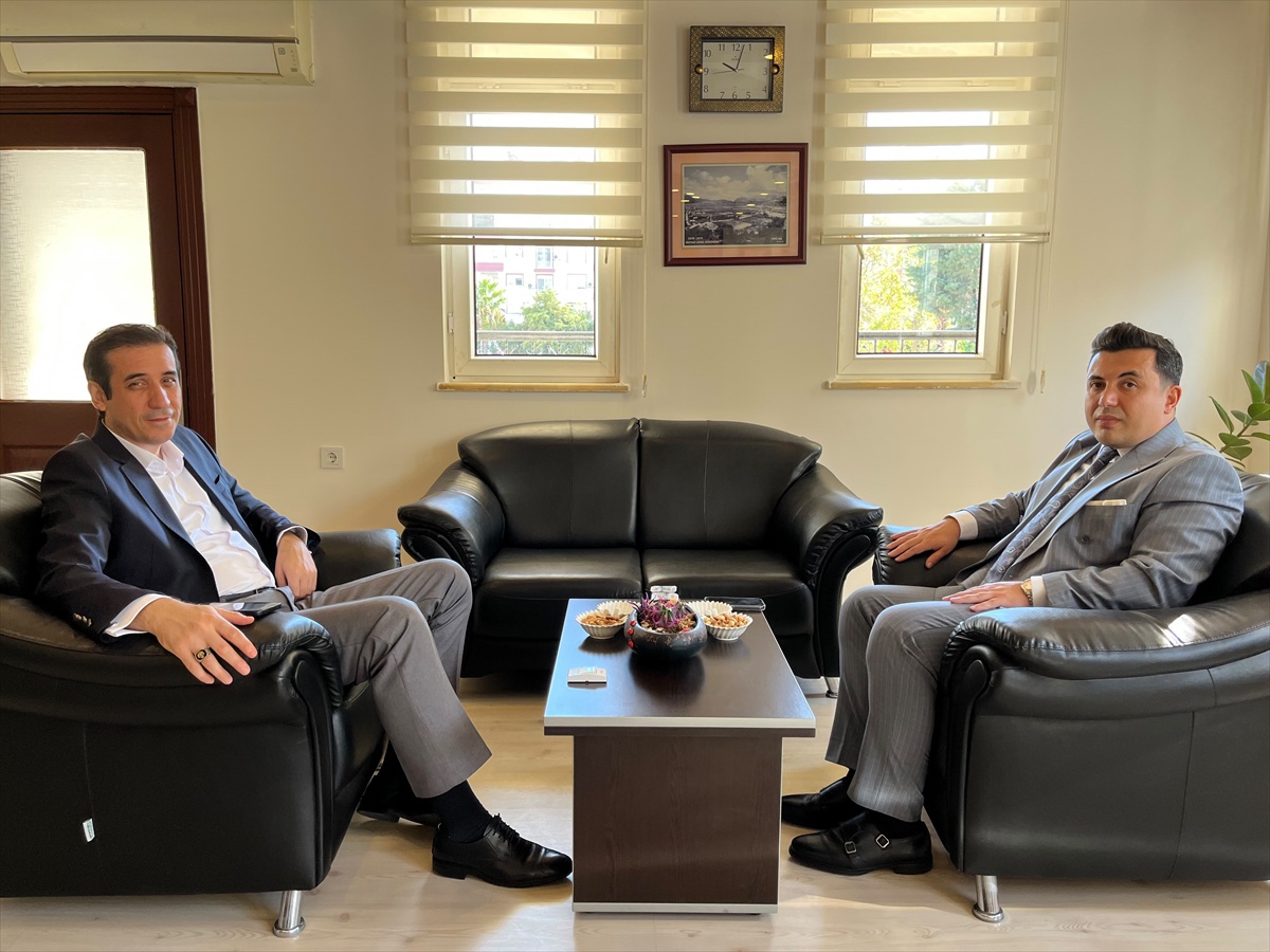 Anamur Cumhuriyet Başsavcısı Çatlı'dan Bozyazı Kaymakamı Topsakaloğlu'na ziyaret
