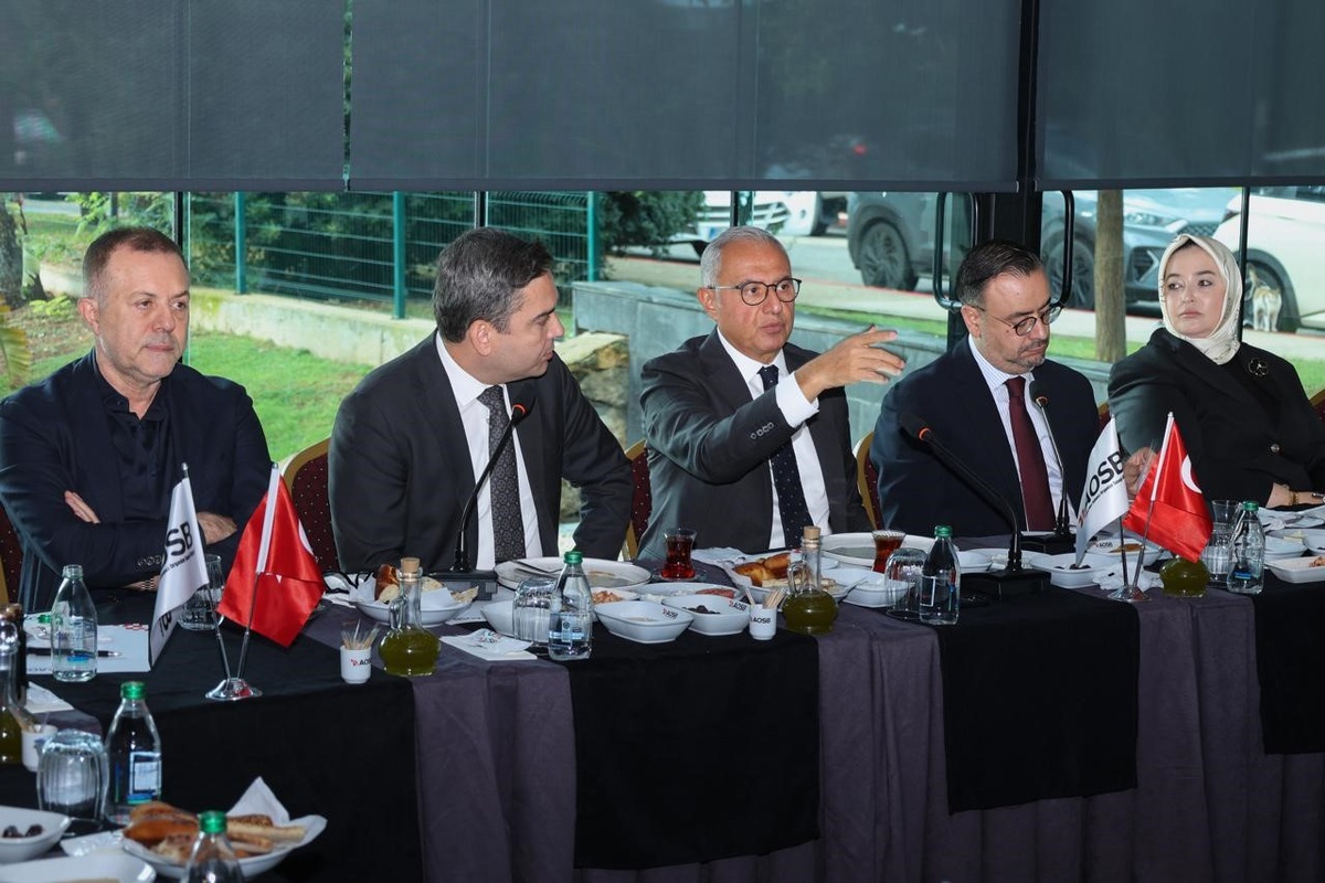 AOSB, gıda, içecek ve tarım sektör buluşmasında sanayicilerin taleplerini dinledi
