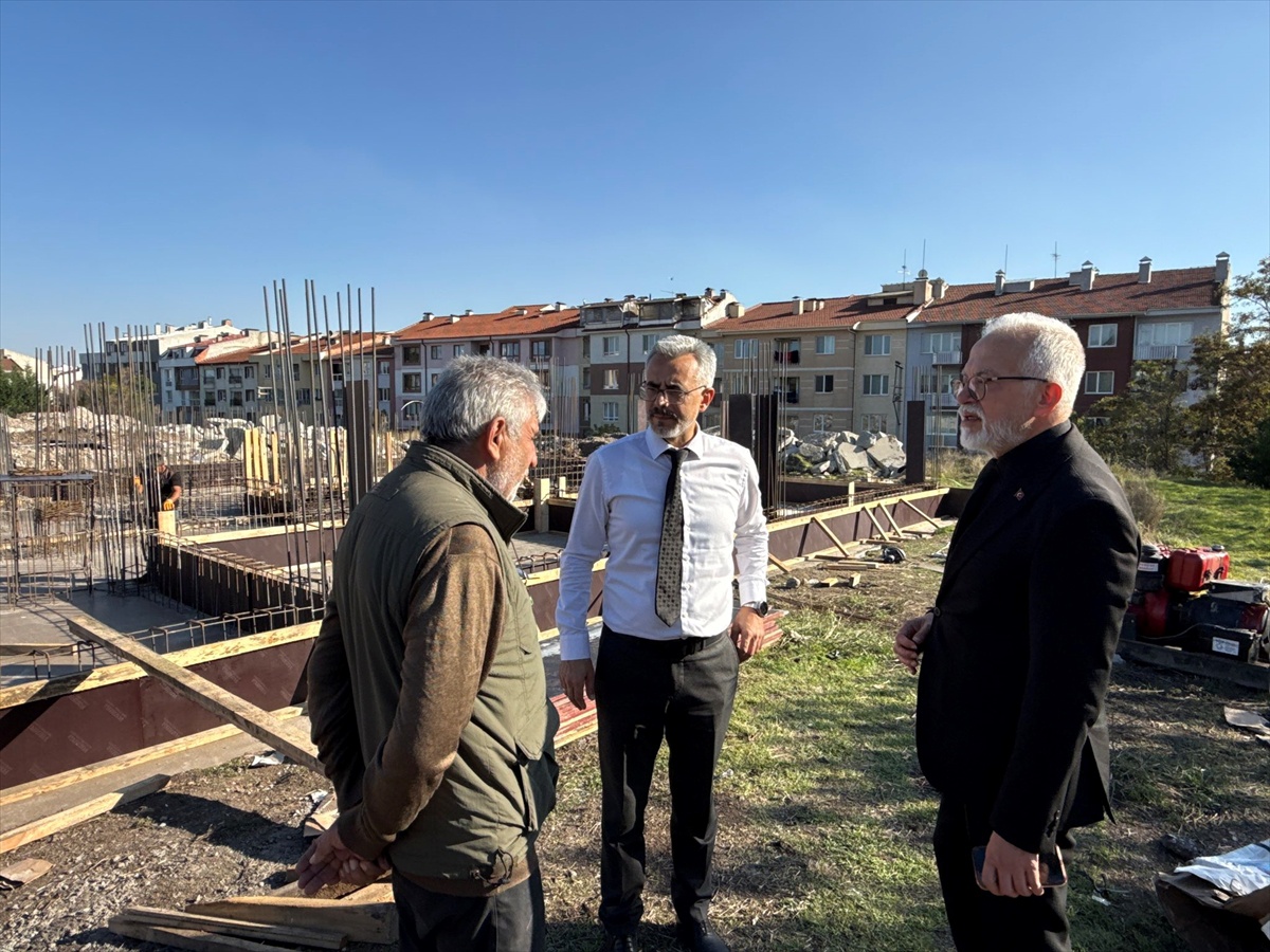 Eskişehir Tepebaşı'nda 9 birimli sağlık merkezi inşaatını İl Sağlık Müdürü inceledi