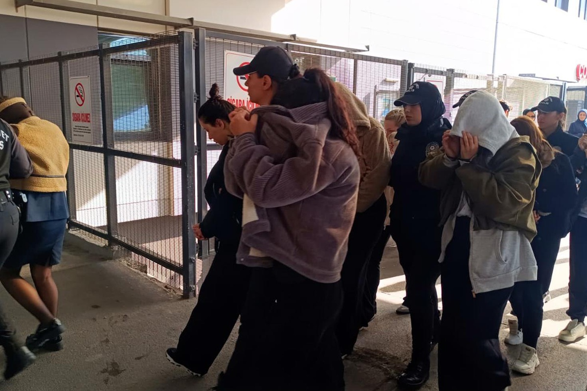 İstanbul merkezli yasa dışı 'üreme ticareti' operasyonu: 8 kişi tutuklandı