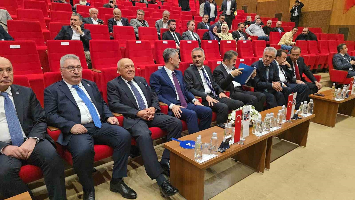 KARDEMİR'de yeni yönetim kurulu seçimli olağanüstü genel kurulda seçildi