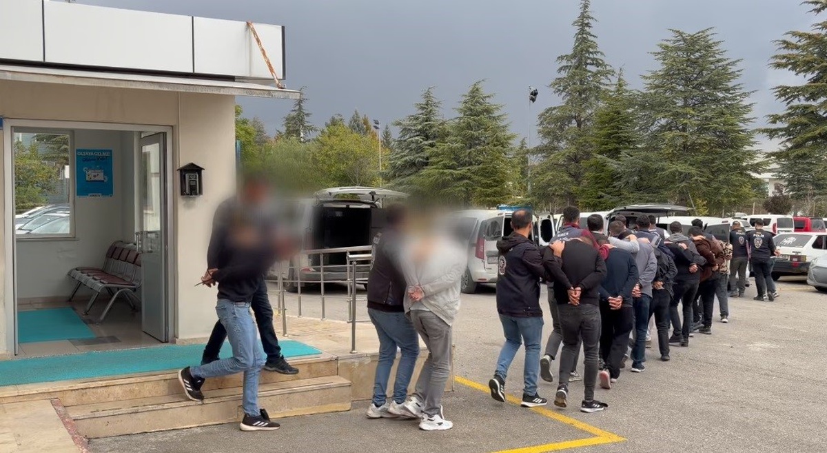 Konya'da sahte ev ilanı dolandırıcılığına 12 ilde operasyon, 9 şüpheli tutuklandı