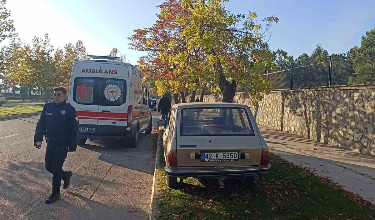 Konya Seydişehir'de kontrolden çıkan otomobil ağaca çarptı, sürücü yaralandı