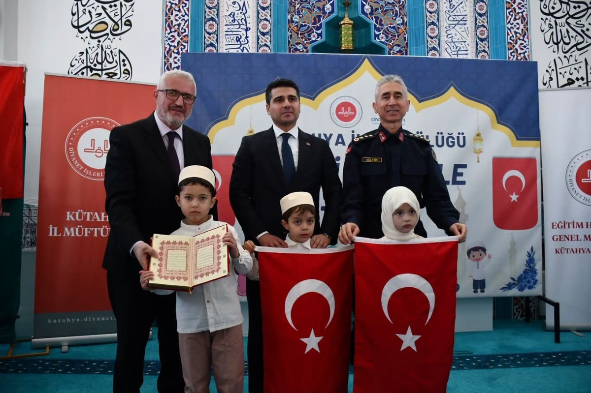 Kütahya'daki Nezihe Uygun Kur'an Kursu'nda Bed-i Besmele töreni düzenlendi