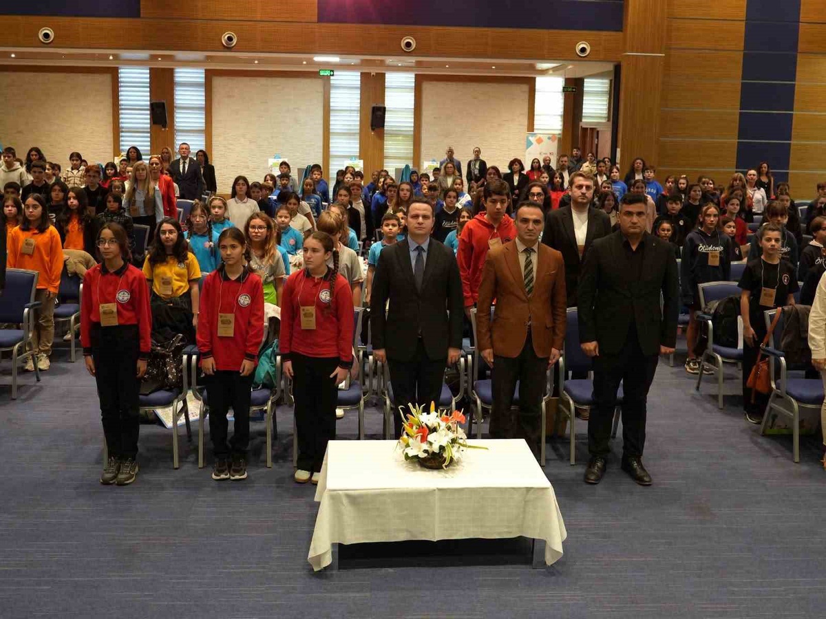 Muğla'da 60 öğrenci iklim zirvesinde 6 tematik alanda çözüm önerisi geliştirdi