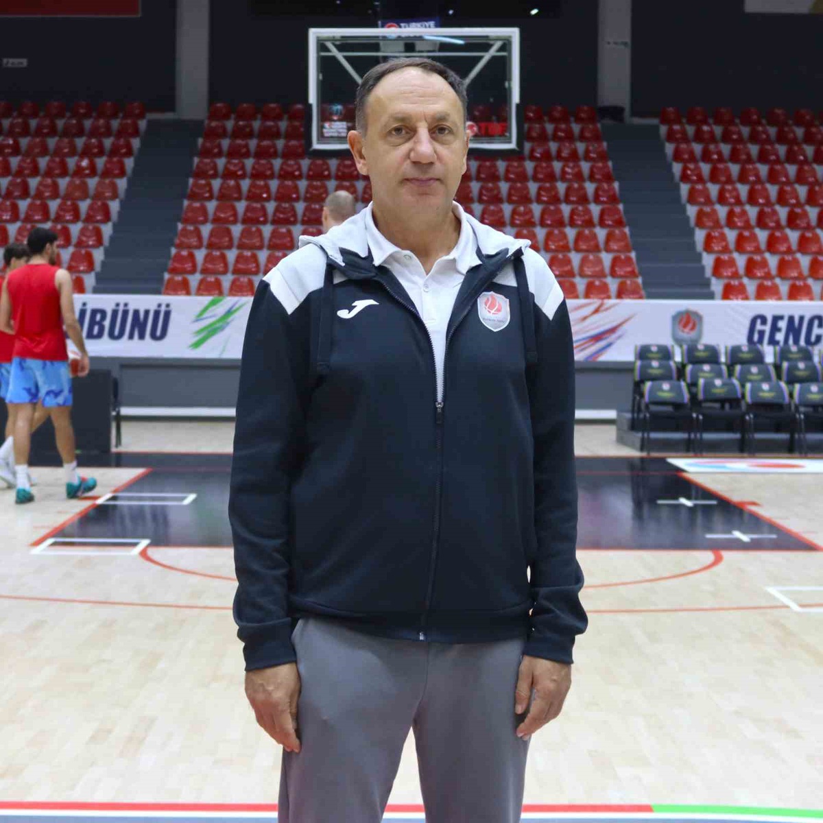 Orhun Ene, basketbolun değiştiğini belirterek Tofaş maçının zor geçeceğini söyledi
