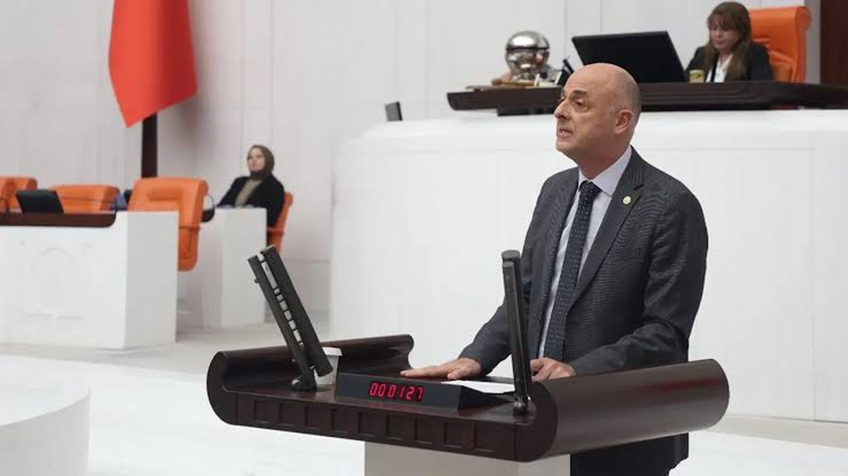 Özlale, Bakan Bolat'a 2023 tablosundaki HKH fonu ve Hedef Portföy yatırımını sordu