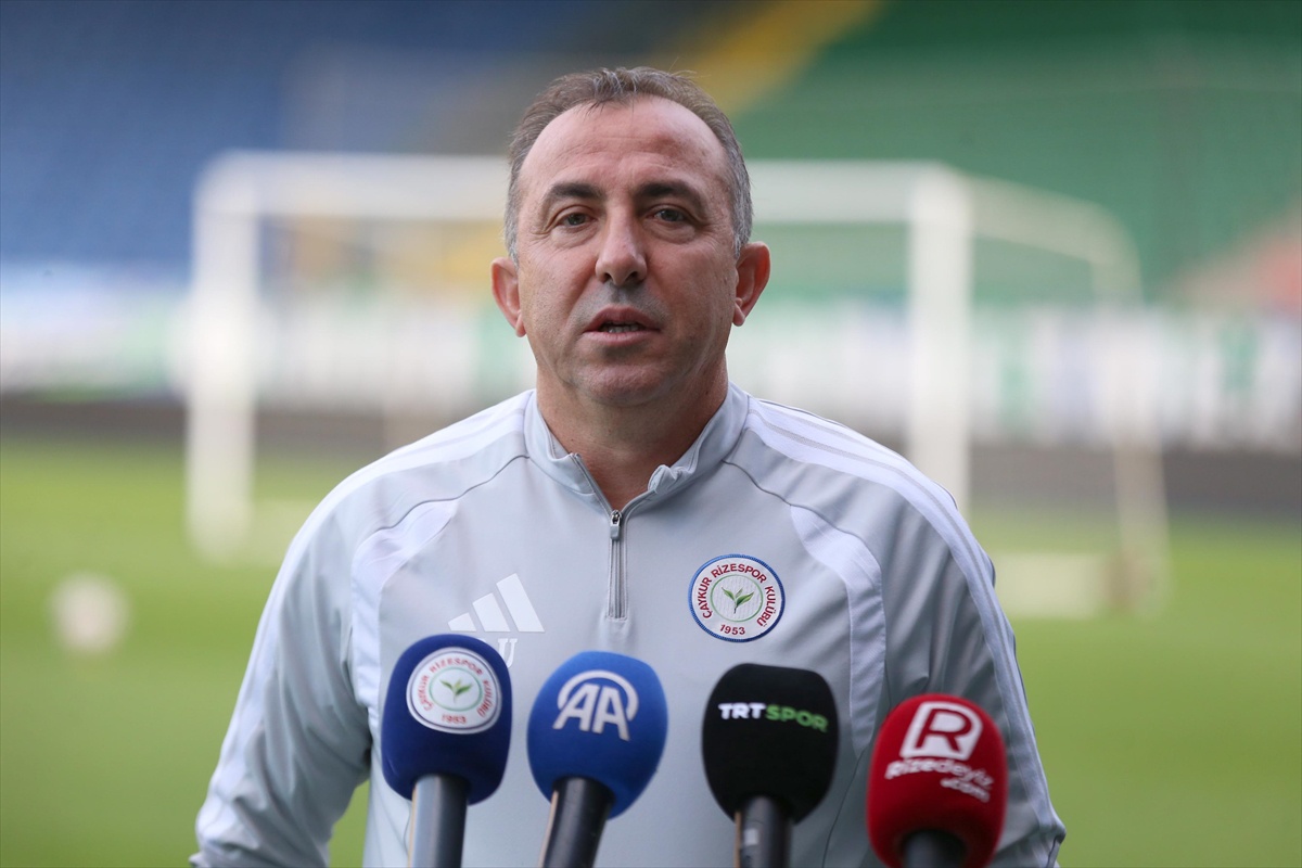 Rizespor Teknik Direktörü Uçar, Trabzonspor derbisi öncesi iç sahada çıkış istiyor