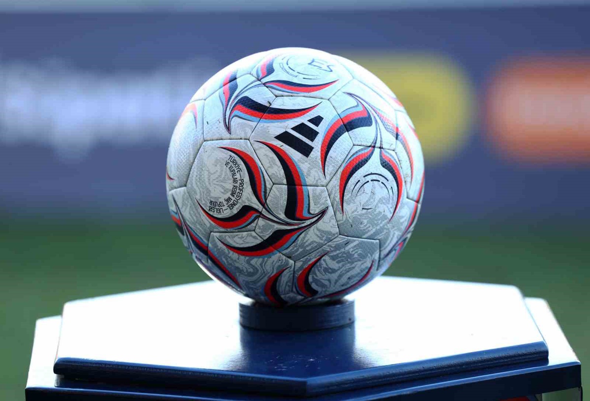 Süper Lig'de 9. hafta yarın Alanyaspor-Kocaelispor maçıyla başlıyor