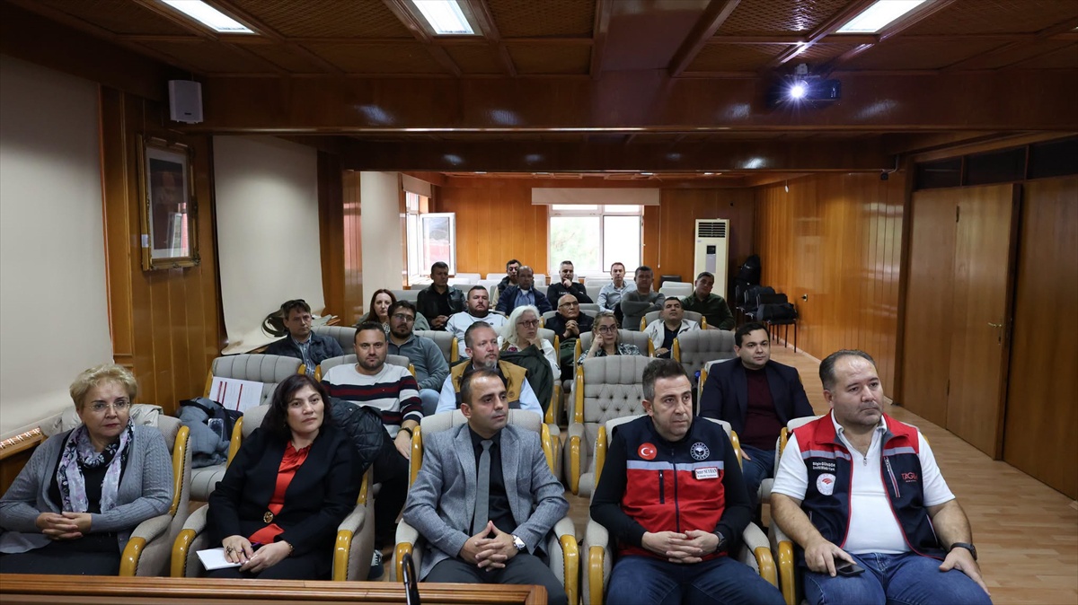 Tarım ve Orman Bakanlığı koordinasyonunda Edirne'de embriyo transferi eğitimi başladı