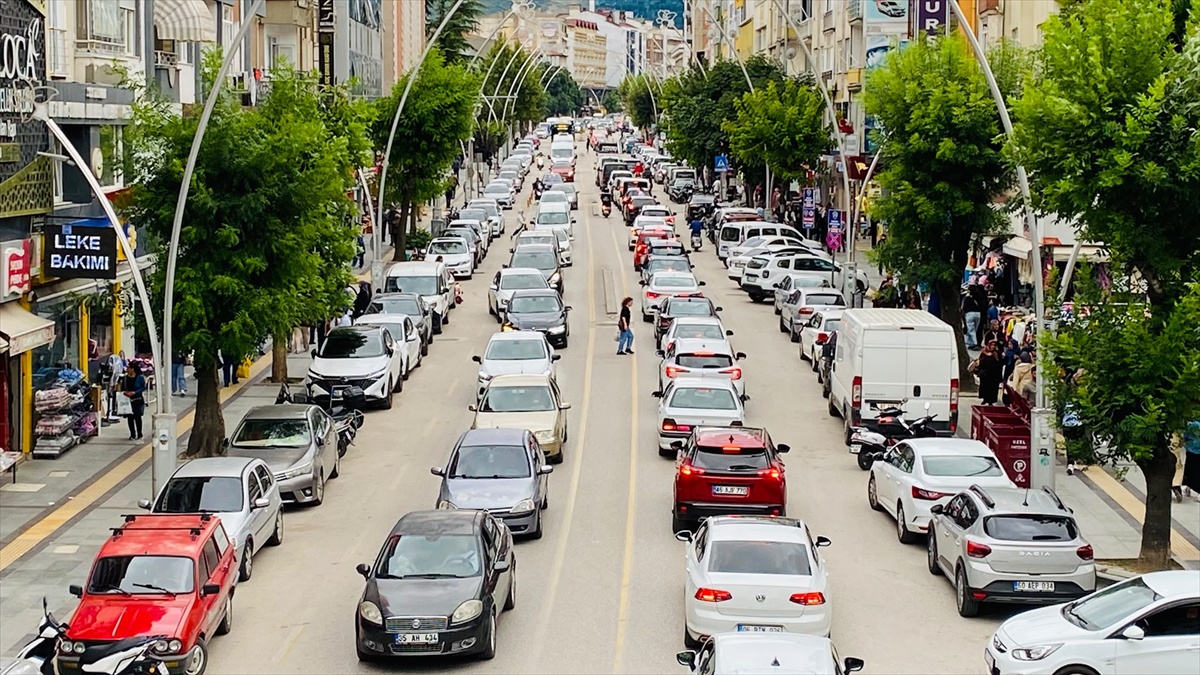 Tokat'ta trafiğe kayıtlı araç sayısı eylül sonu itibarıyla 264 bin 22'ye ulaştı