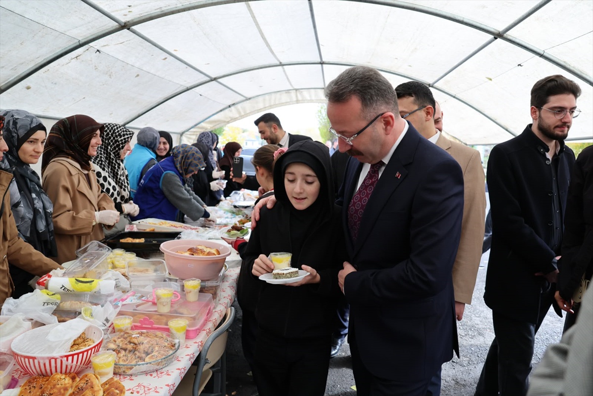 Ardahan'da Gazze için düzenlenen kermesin geliri ihtiyaç sahiplerine ulaştırılacak