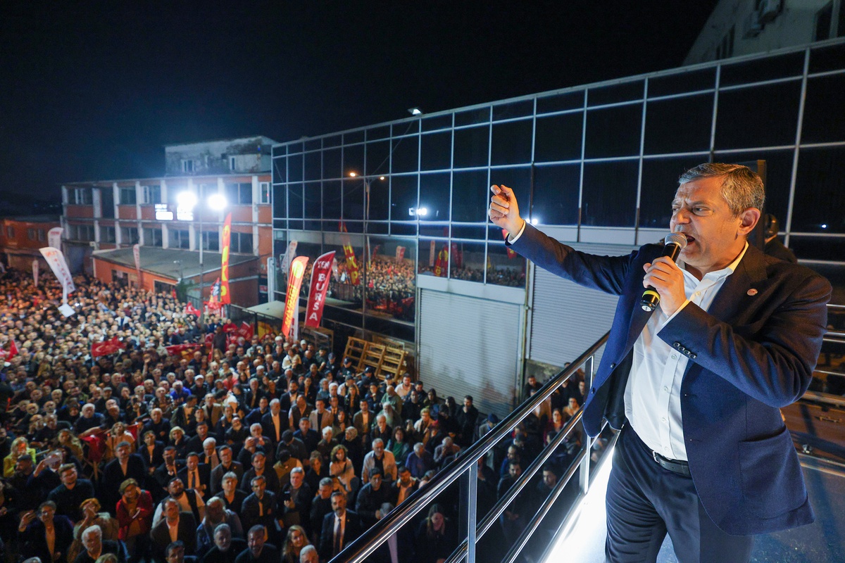 Basın örgütlerinin çağrısıyla düzenlenecek yürüyüşe Özgür Özel de İzmir'de katılacak