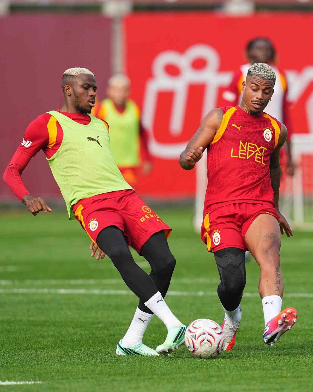 Galatasaray, Fenerbahçe ile oynayacağı 9. hafta derbisine Kemerburgaz'da hazırlanıyor