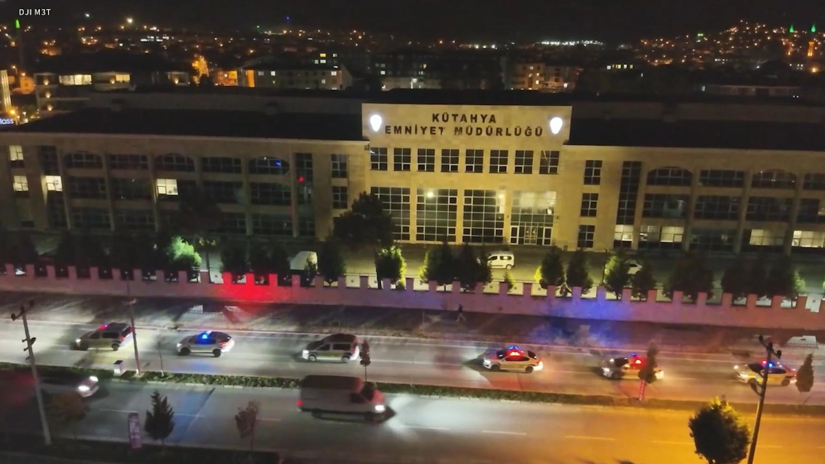 Kütahya merkezli yasa dışı bahis operasyonunda 76 şüpheli gözaltına alındı